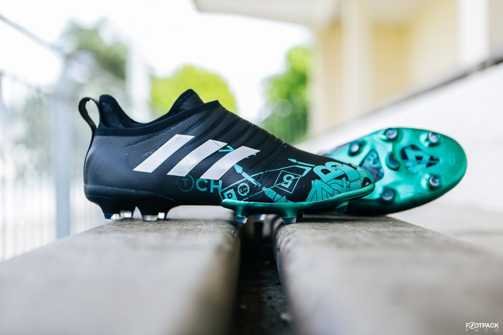 Adidas 2025 glitch 18